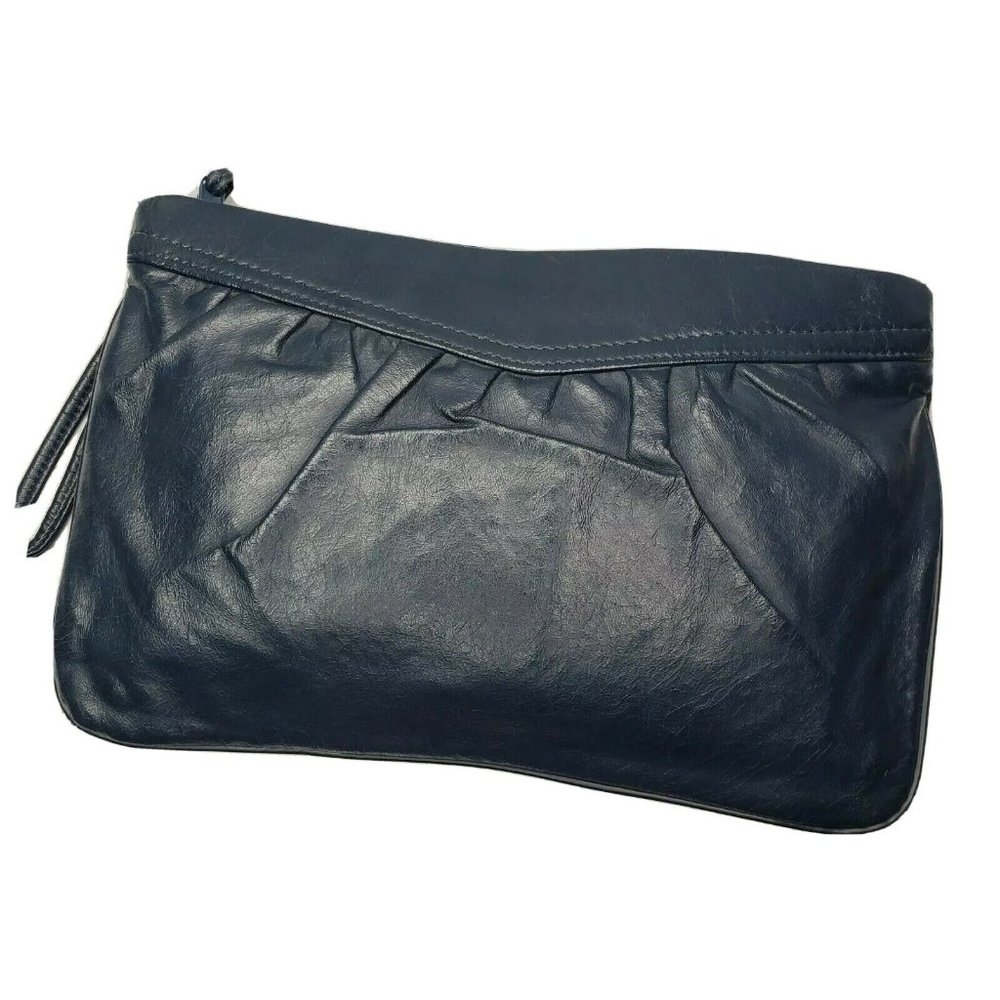 Vintage 1970's 80's Navy Blue Vinyl Zipper Clutch